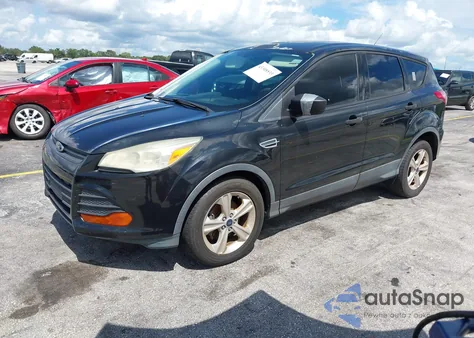2014 Ford Escape S z USA, uszkodzony, nr VIN 1FMCU0F71EUE34087